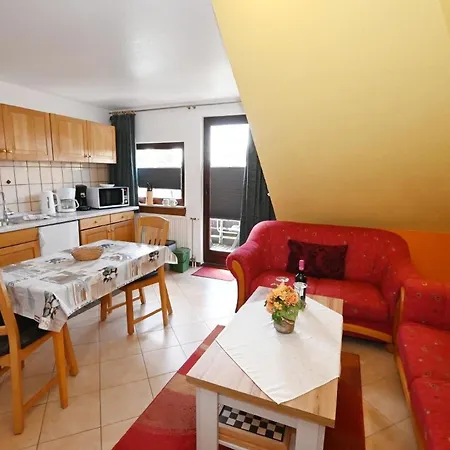 Appartement Lily 03 2 In Mit Balkon In West Lage
